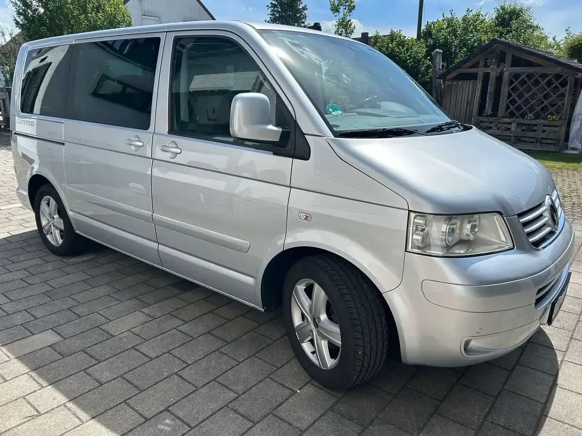 Gebraucht VW Multivan United 174 PS (127 kW) 2008 Grau Van / Kleinbus