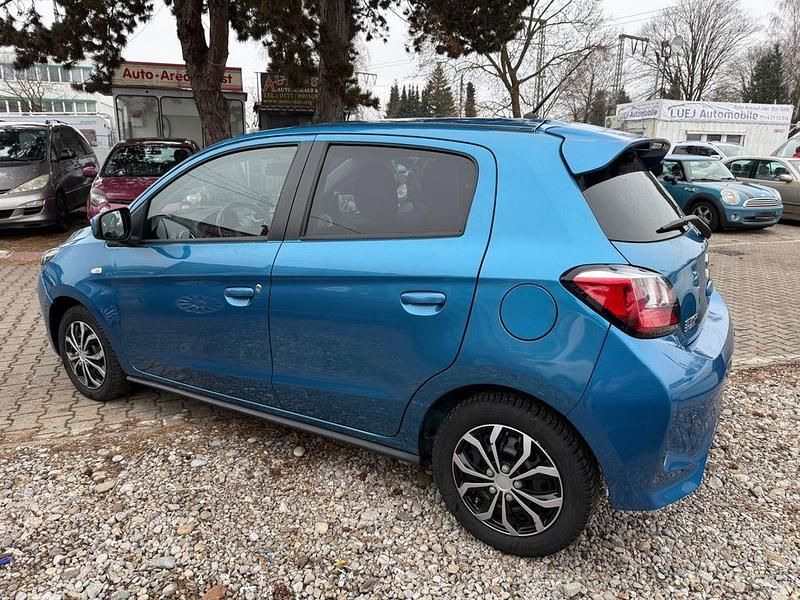 Gebraucht Mitsubishi Space Star 71 PS (52 kW) 2021 Blau Limousine