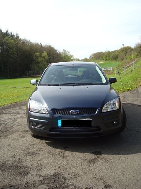 Gebraucht Ford Focus Style 101 PS (74 kW) 2007 Grau metallic Limousine
