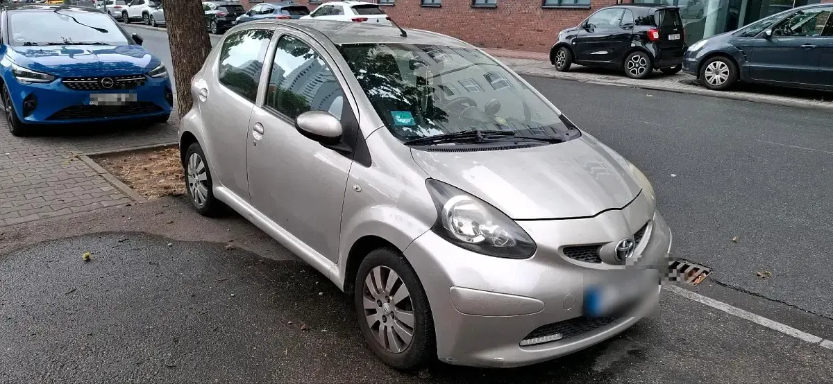 Gebraucht Toyota Aygo 68 PS (50 kW) 2007 Braun Kleinwagen