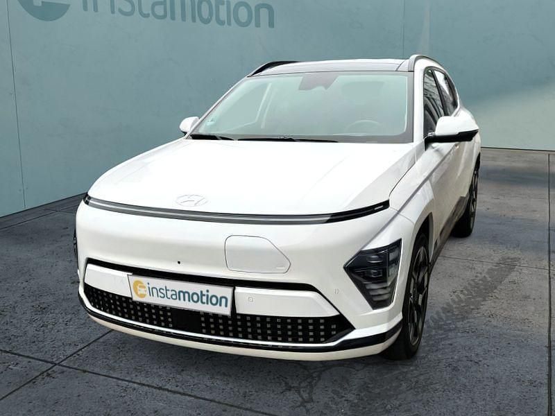 Weiß Gebraucht 2024 Hyundai Kona SUV | 50.249 € - Bild 1/4