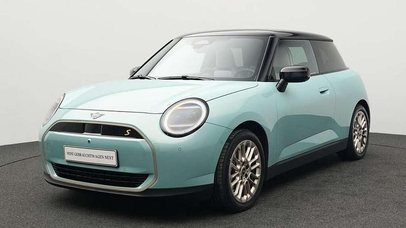 Grün Gebraucht 2024 Mini Cooper SE Favoured Kleinwagen | 31.967 € (Fairer Preis) - Bild 1/4
