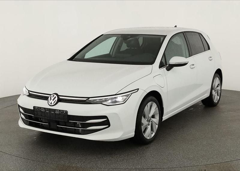 Pure white Neu 2025 VW Golf VIII Style | 36.300 € (Superpreis) - Bild 1/4