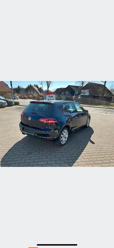 Schwarz Gebraucht 2015 VW Golf VII Limousine | 12.000 € (Fairer Preis) - Bild 1/4