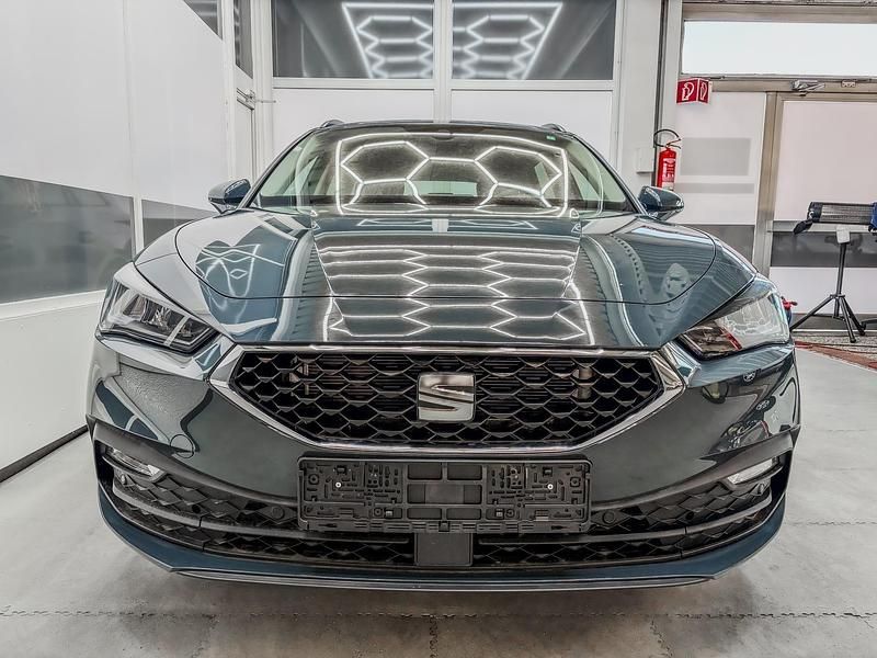 Neu Seat Leon Style 150 PS (110 kW) 2025 Fjord blau Kombi