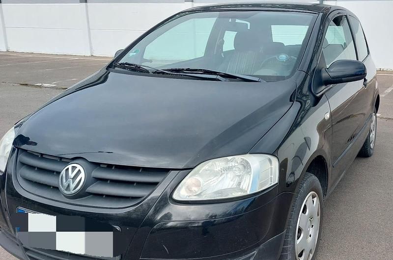 Second-hand VW Fox 75 CP (55 kW) 2006 Negru Hatchback