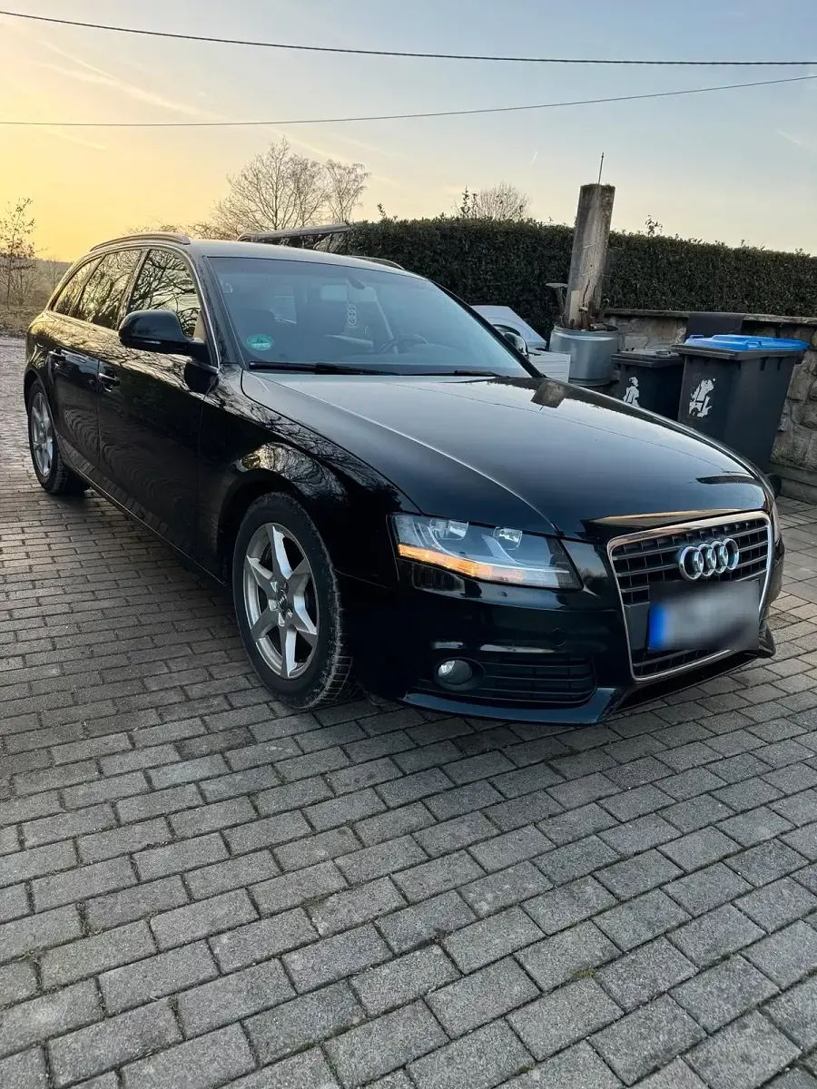 Gebraucht Audi A4 143 PS (105 kW) 2009 Schwarz Kombi