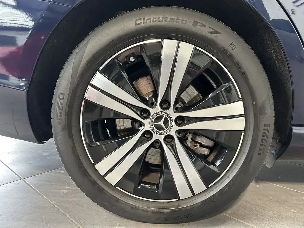 Gebraucht Mercedes 220 Avantgarde 220 PS (161 kW) 2022 Blau Limousine