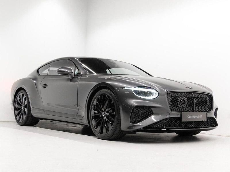 Neu Bentley Continental 680 PS (500 kW) 2026 Grau