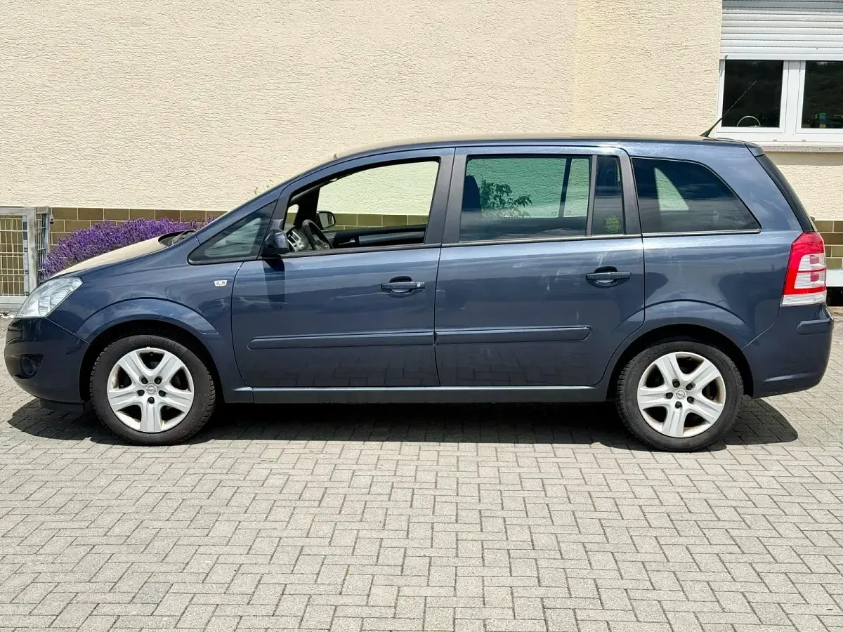 Gebraucht Opel Zafira 116 PS (85 kW) 2009 Blau Van / Kleinbus