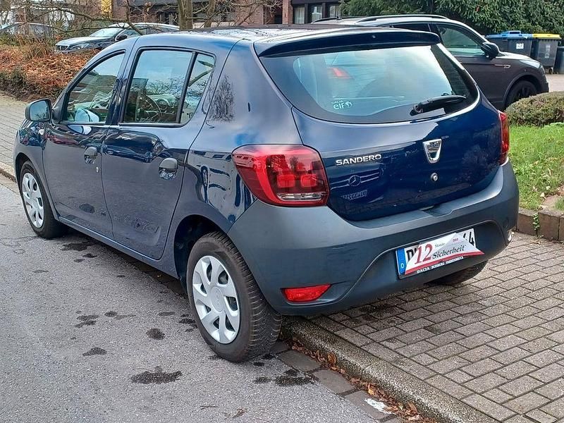 Gebraucht Dacia Sandero Essentiel 73 PS (53 kW) 2017 Blau Kleinwagen