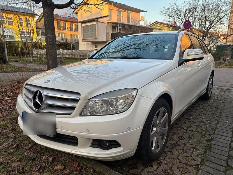 Weiß Gebraucht 2009 Mercedes C200 Kombi | 6.750 € (Etwas zu teuer) - Bild 1/4