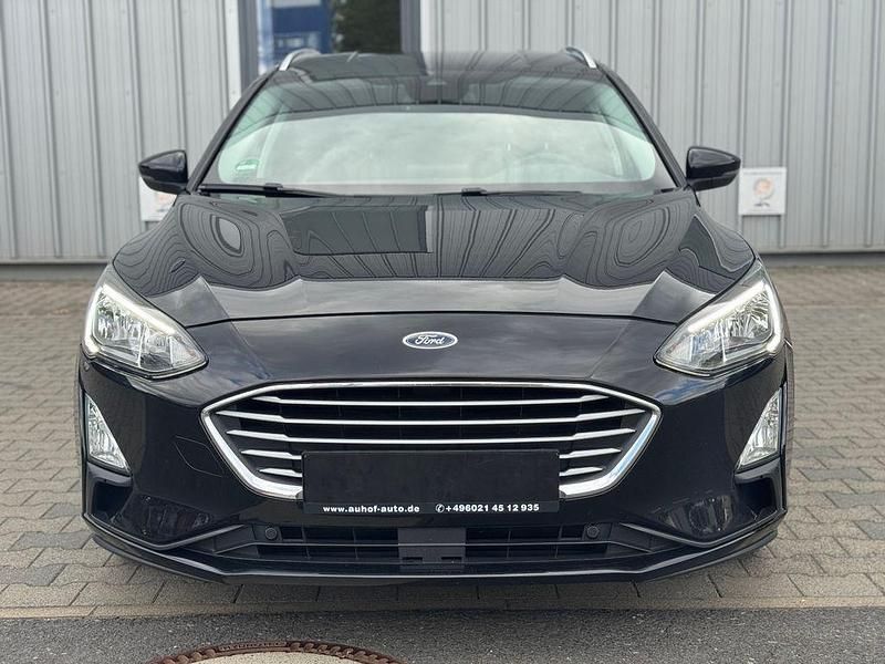 Gebraucht Ford Focus 120 PS (88 kW) 2020 Schwarz Kombi