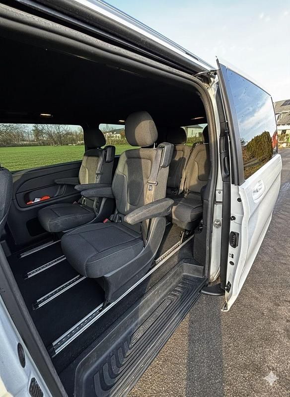 Gebraucht Mercedes V250 Edition 190 PS (139 kW) 2016 Weiß Van / Kleinbus