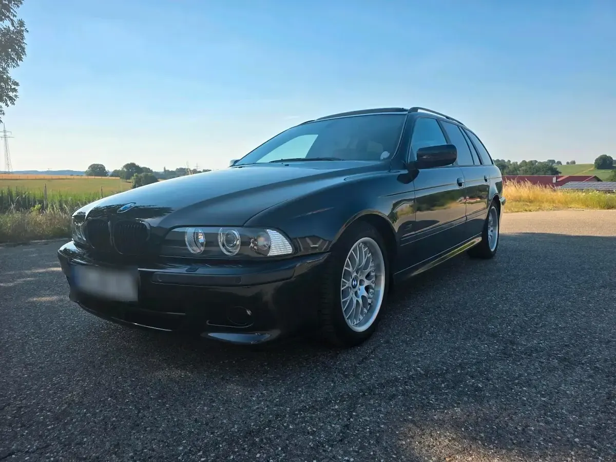 Gebraucht BMW 530 M Sport 193 PS (141 kW) 2004 Schwarz Kombi