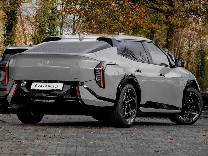 Neu Kia EV4 GT-Line 150 kW (204 PS) 2025 Grau Kleinwagen