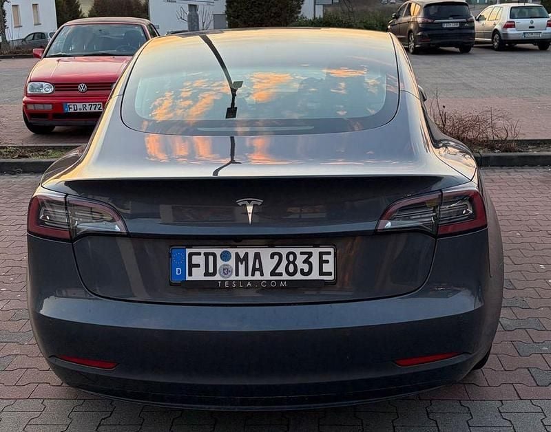 Gebraucht Tesla Model 3 Standard Range Plus 225 kW (306 PS) 2021 Grau Limousine