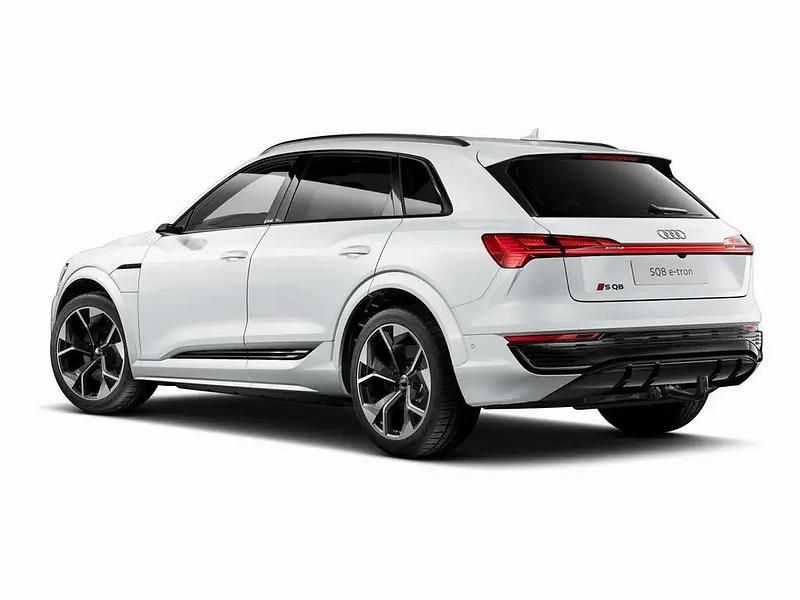 Gebraucht Audi SQ8 e-tron Ambiente 272 kW (370 PS) 2024 Weiß SUV