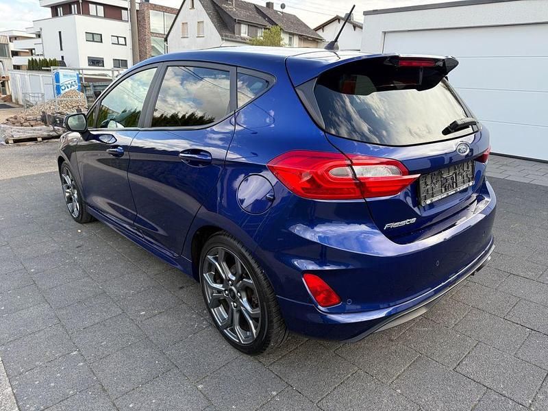 Gebraucht Ford Fiesta ST-Line 101 PS (74 kW) 2018 Blau Kleinwagen