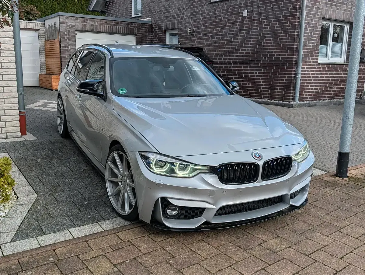 Gebraucht BMW 320 M Sport 190 PS (139 kW) 2019 Silber Kombi