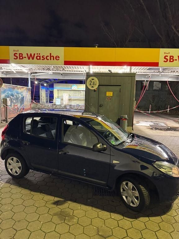 Gebraucht Dacia Sandero 75 PS (55 kW) 2009 Silber Limousine