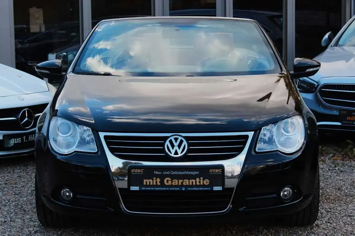 Używany VW Eos Edition 122 KM (89 kW) 2010 Czarny Kabriolet
