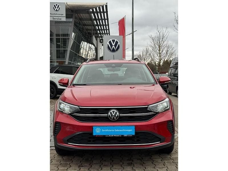 Gebraucht VW Taigo Life 95 PS (69 kW) 2024 Kings red metallic SUV