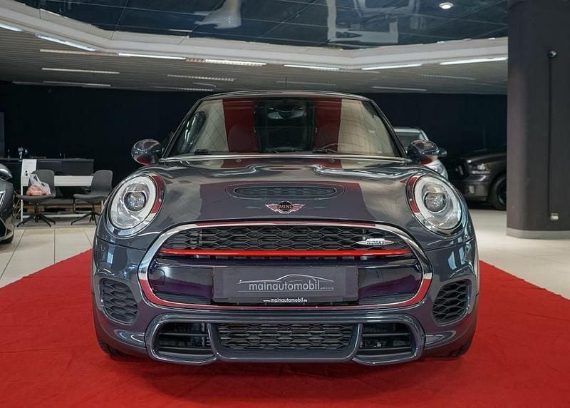 Grau Gebraucht 2017 Mini John Cooper Works Kleinwagen | 19.998 € (Fairer Preis) - Bild 1/4