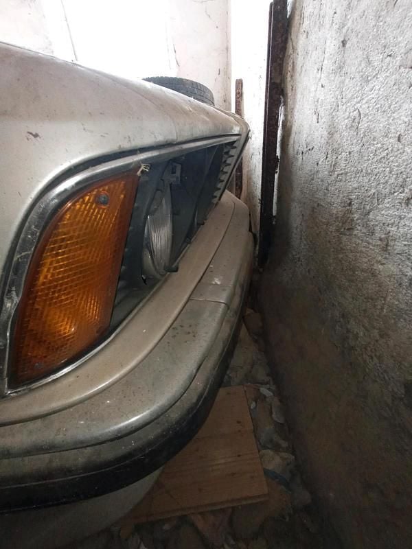 Gebraucht BMW 728 184 PS (135 kW) 1982 Weiß Limousine