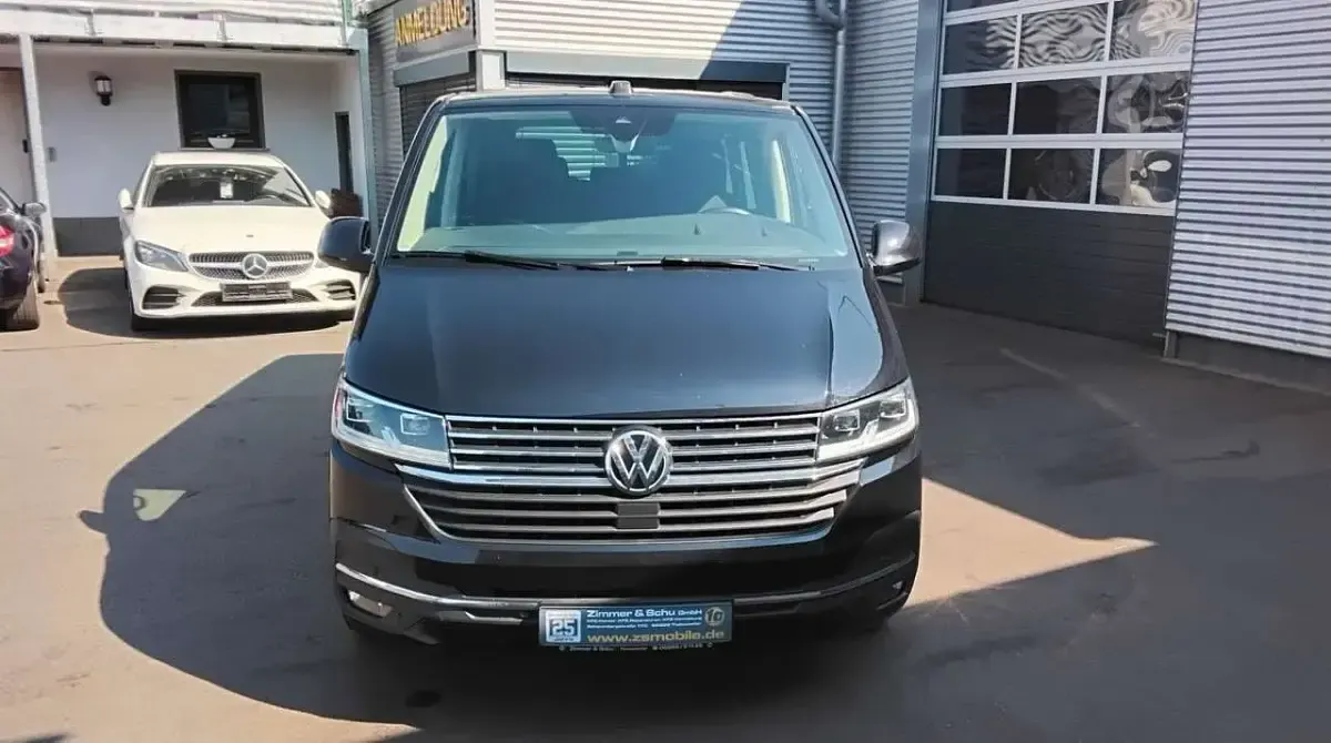 Gebraucht VW Multivan Highline 204 PS (150 kW) 2022 Schwarz Van / Kleinbus