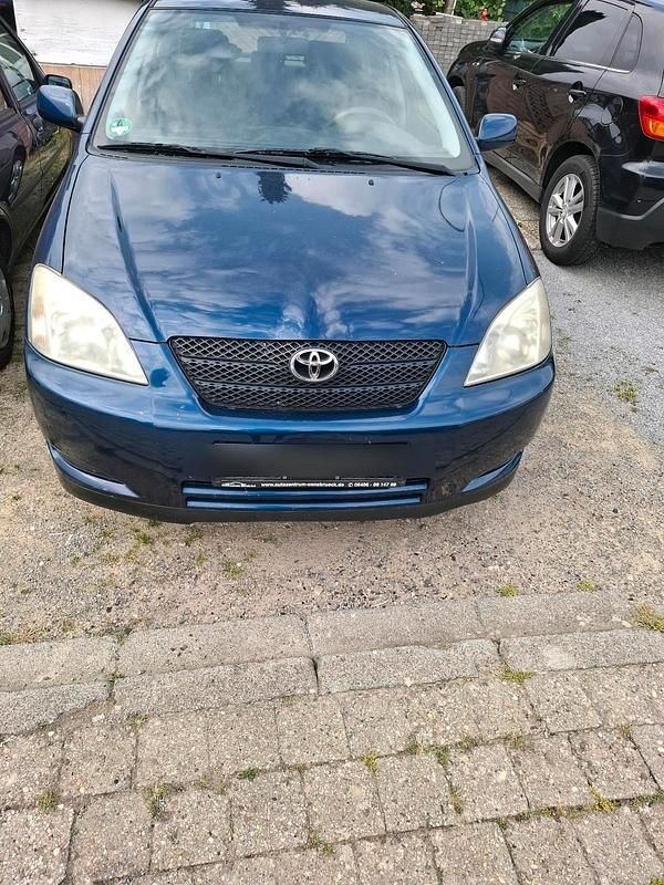 Blau Gebraucht 2002 Toyota Corolla Limousine | 1.700 € (Guter Preis) - Bild 1/4