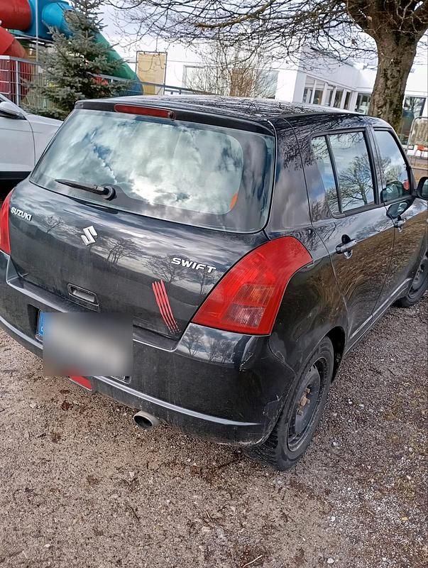 Gebraucht Suzuki Swift 90 PS (66 kW) 2006 Schwarz Kleinwagen