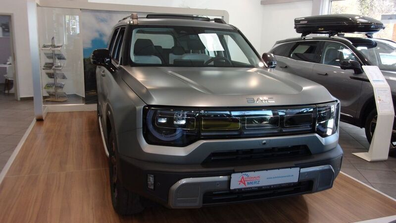 Neu Baic BJ30 280 PS (205 kW) 2025 Grau SUV