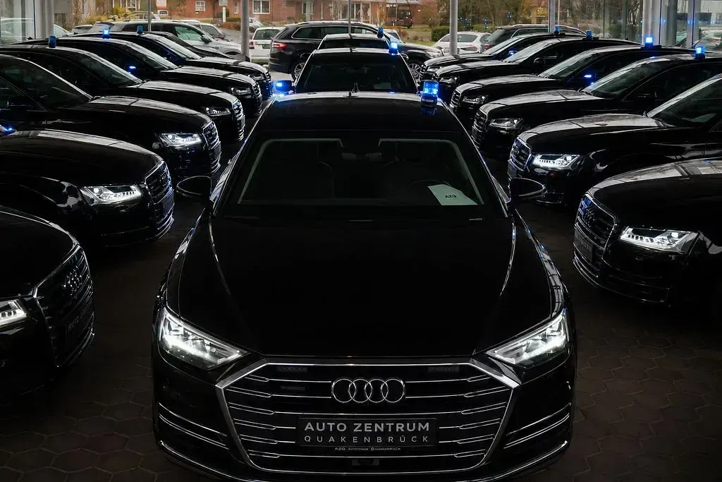 Gebraucht Audi A8L 435 PS (319 kW) 2017 Schwarz Limousine