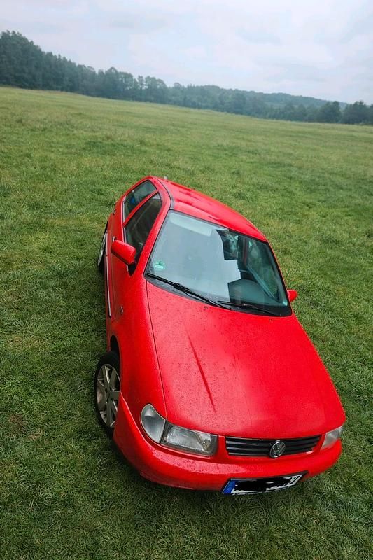 Gebraucht VW Polo 75 PS (55 kW) 1999 Rot Kleinwagen