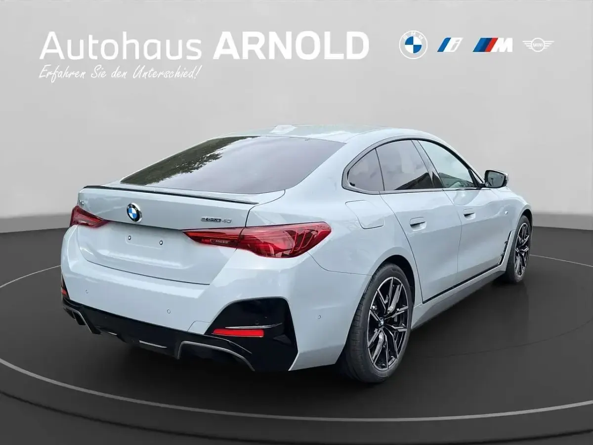 Neu BMW i4 M Sport 250 kW (340 PS) 2026 Brooklyn grau Limousine