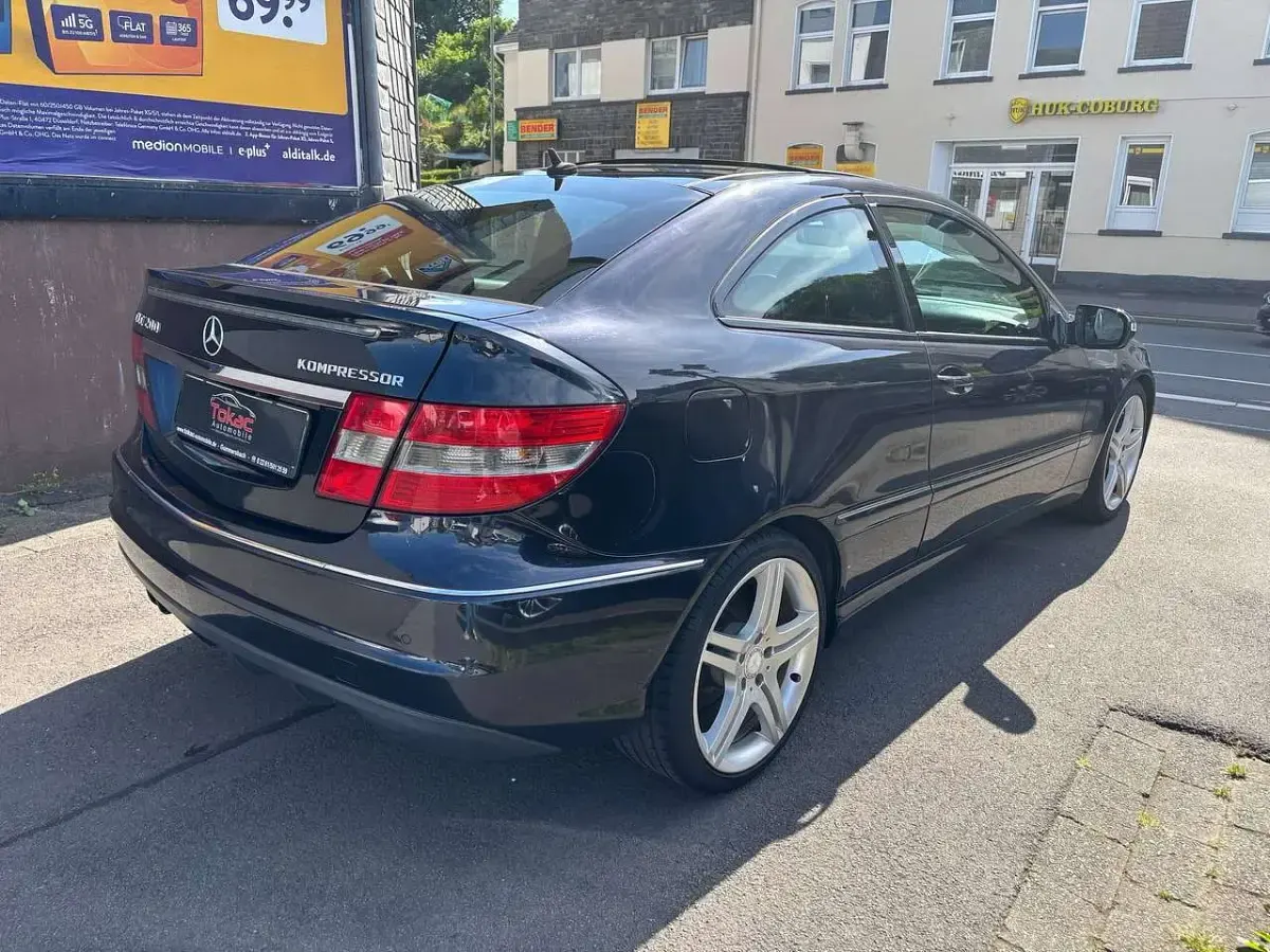 Gebraucht Mercedes CLC200 184 PS (135 kW) 2009 Chromitschwarz metalliclack Coupé