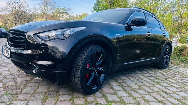 Schwarz Gebraucht 2015 Infiniti QX70 Premium SUV | 17.850 € (Etwas zu teuer) - Bild 1/4