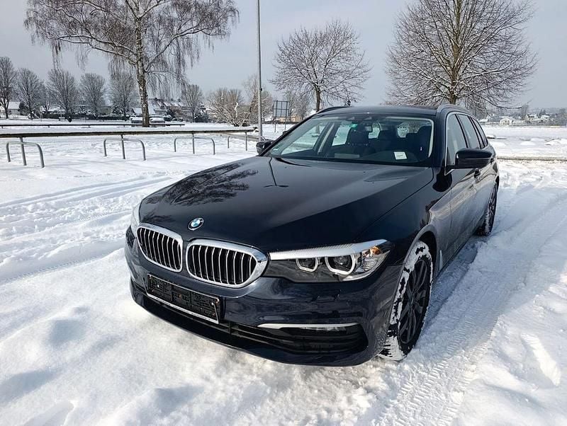 Gebraucht BMW 520 190 PS (139 kW) 2020 Blau Kombi