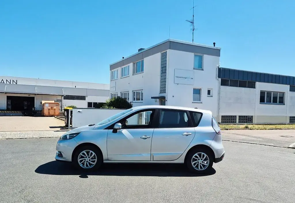 Gebraucht Renault Scénic III Initiale Paris 110 PS (80 kW) 2014 Silber Van / Kleinbus
