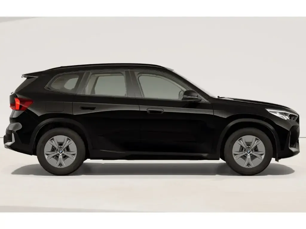 Neu BMW iX1 150 kW (204 PS) 2026 Schwarz SUV