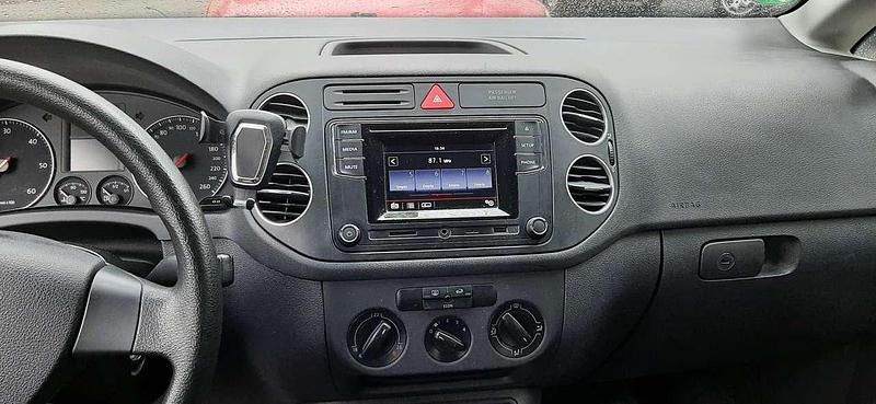 Gebraucht VW Golf IV Trendline 90 PS (66 kW) 2005 Schwarz Kleinwagen