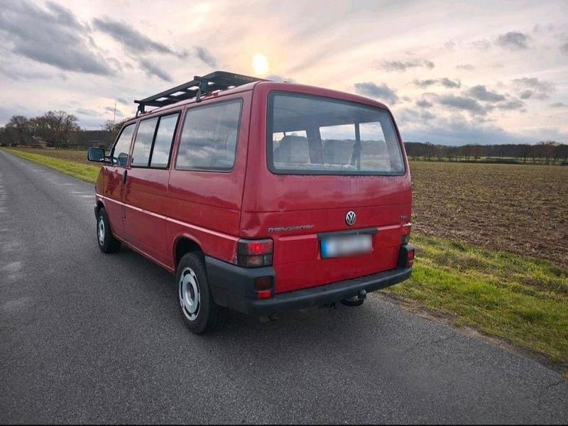 Gebraucht VW T4 102 PS (75 kW) 1999 Rot Van