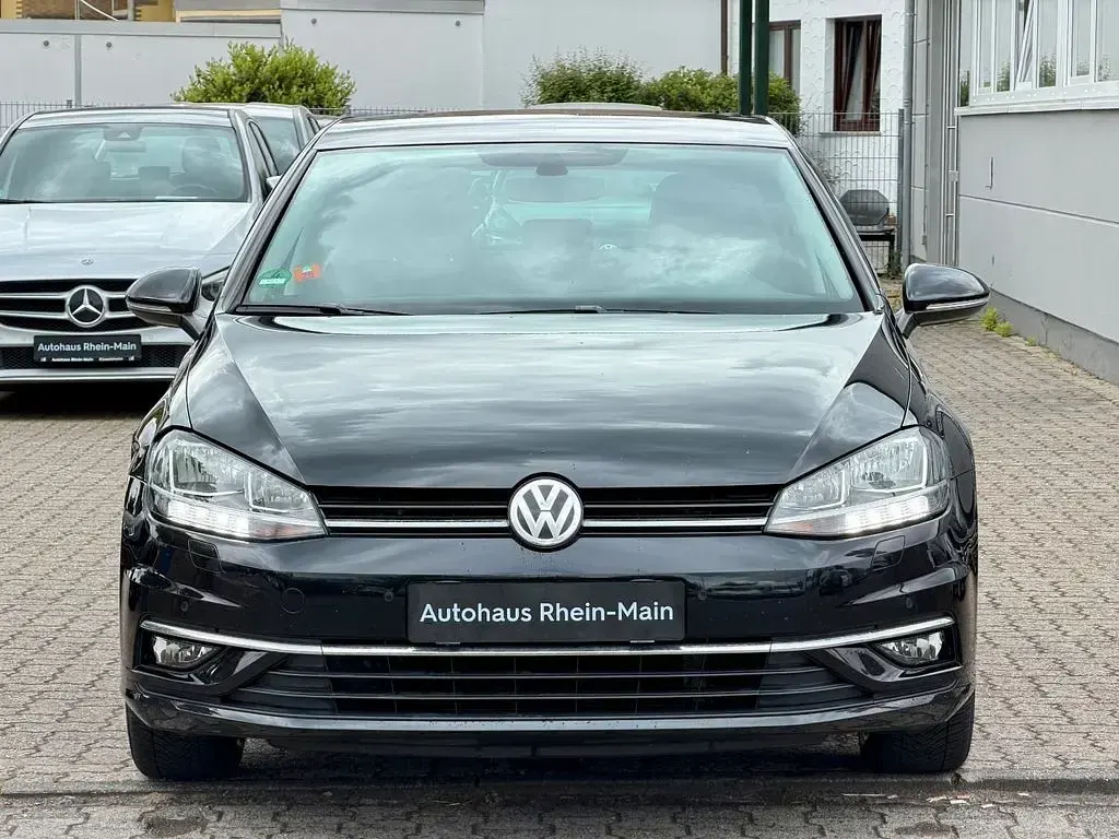 Gebraucht VW Golf VII Join 86 PS (63 kW) 2018 Schwarz Limousine