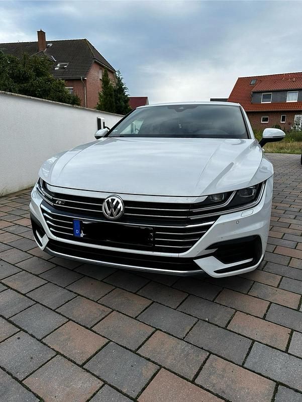 Weiß Gebraucht 2019 VW Arteon R-line Limousine | 28.100 € (Etwas zu teuer) - Bild 1/4
