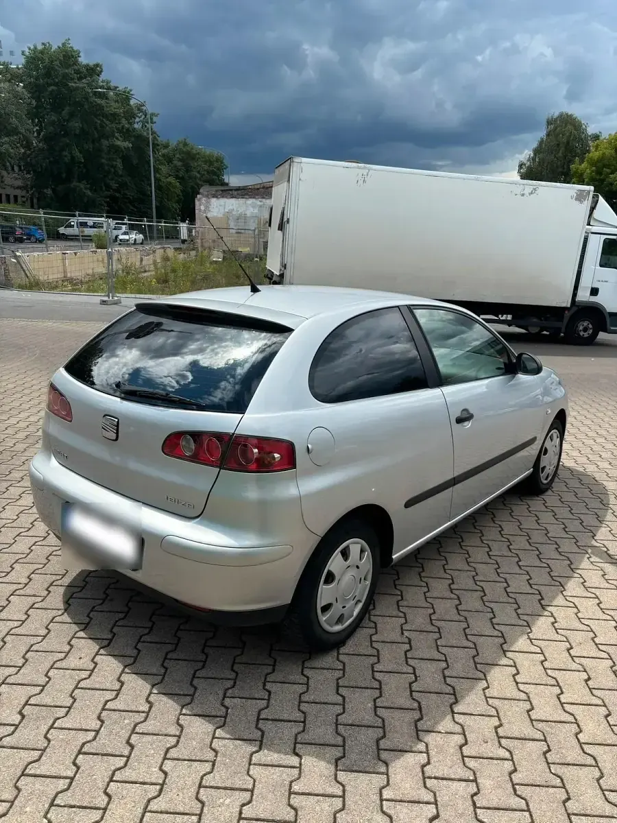 Gebraucht Seat Ibiza 69 PS (50 kW) 2004 Silber Kleinwagen