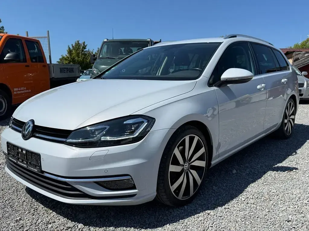 Gebraucht VW Golf VII Highline 150 PS (110 kW) 2018 Silber Limousine