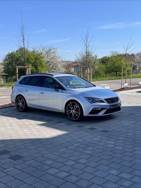 Gebraucht Seat Leon 4Drive 300 PS (220 kW) 2017 Silber Kombi