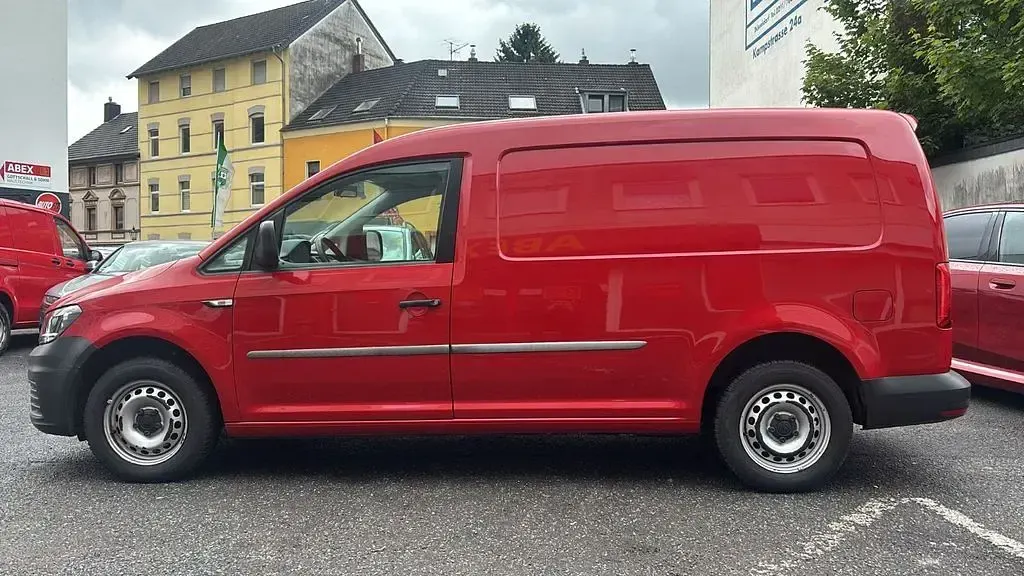 Gebraucht VW Caddy 102 PS (75 kW) 2018 Rot Van / Kleinbus