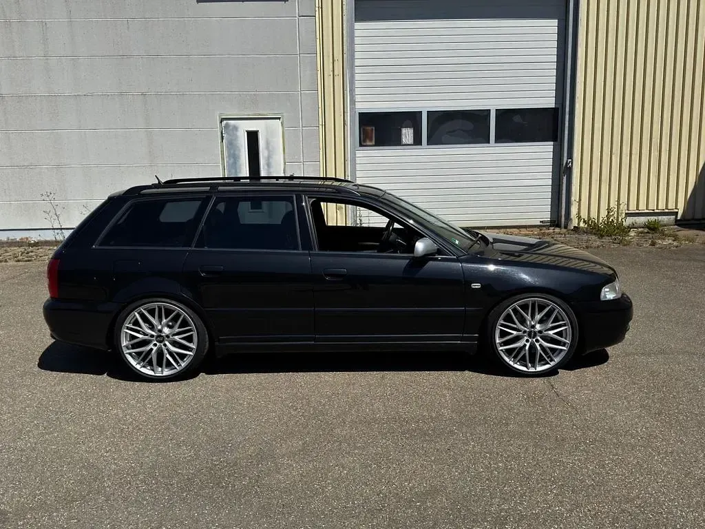 Gebraucht Audi S4 Sport 265 PS (194 kW) 2002 Schwarz Kombi